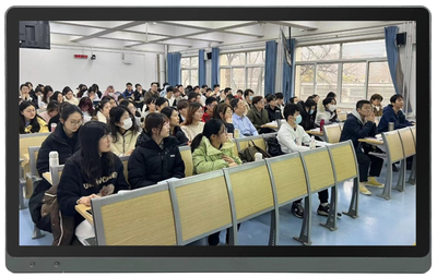 壁挂式常态化录播